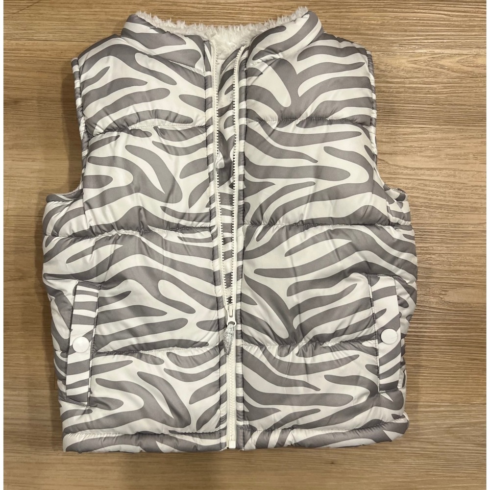 Carter's girls' Gray and White Zebra Print Puffer Vest Size 4